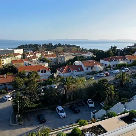 Franka Split